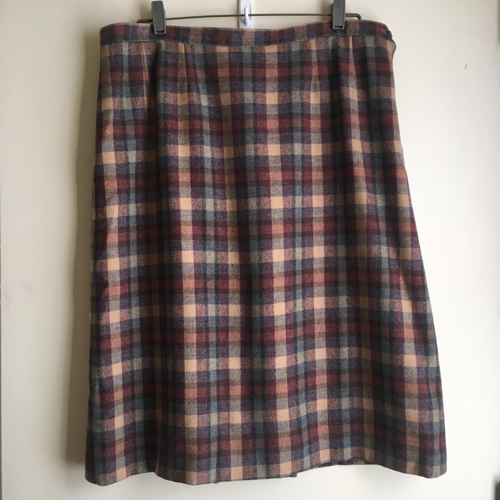 VINTAGE Pendleton Plaid Skirt (tan/burgundy/blue)